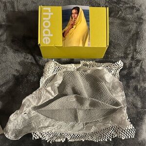 🔴SOLD🔴Rhode Skin Summer Club Crochet Bucket Hat *NEW*🩶